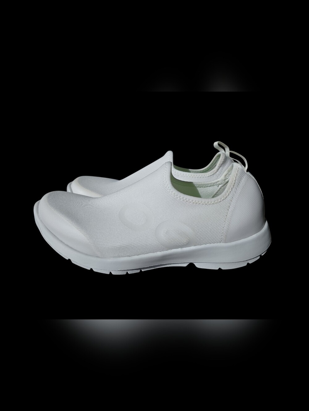 OOFOS OOmg Women's Sz 9 Sport Low Recovery Shoe in white EUC impact absorption